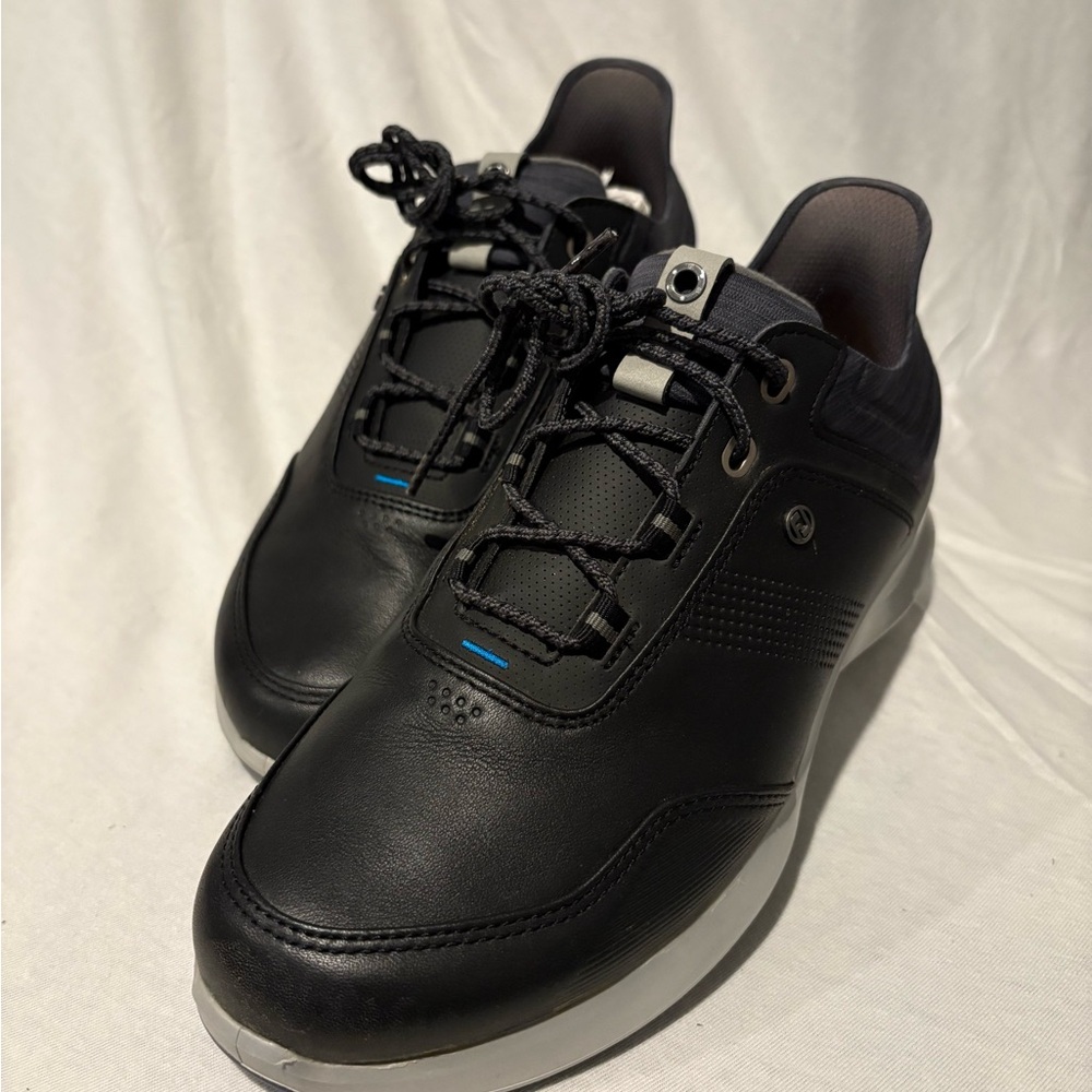 NWOT Men's FootJoy Black Leather Golf Shoes